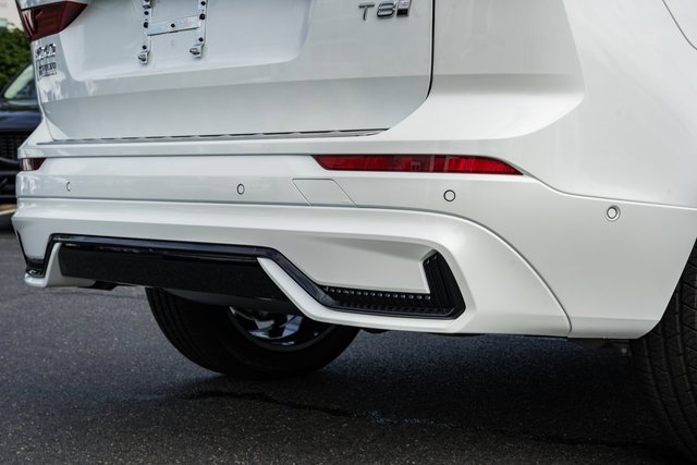 New 2026 Volvo XC60 T8 Plus w/ Protection Package Premier image 8