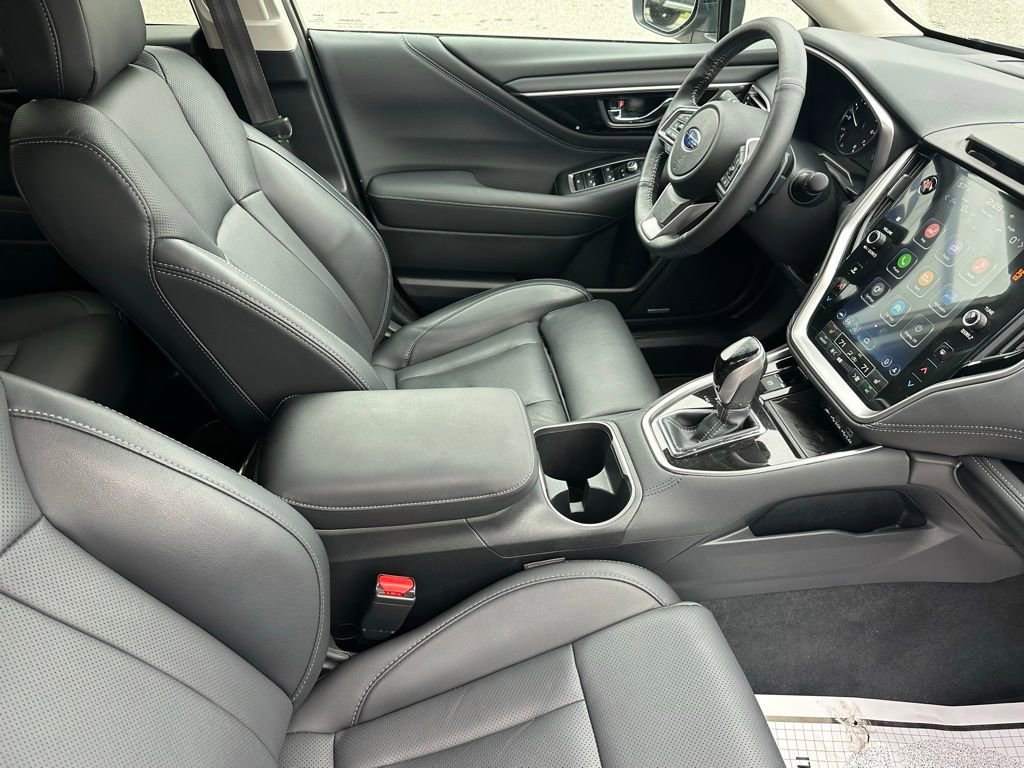 Used 2023 Subaru Outback Limited image 17