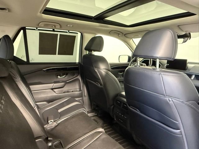 Used 2025 Honda Pilot Touring image 48