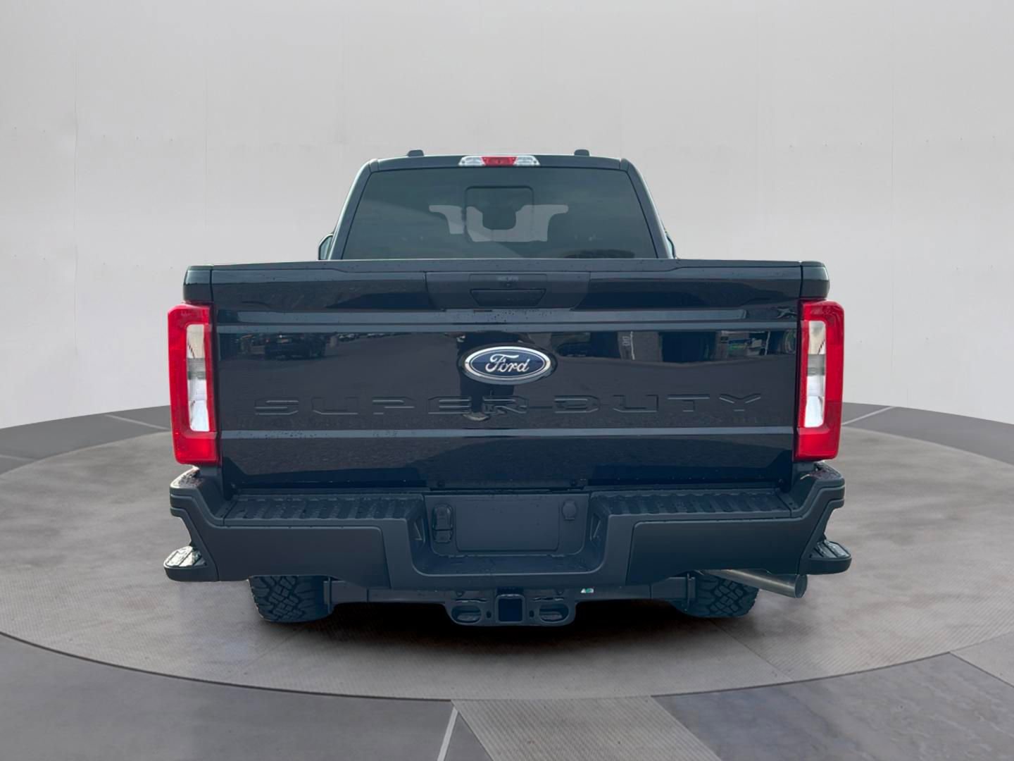 New 2026 Ford F250 4x4 Crew Cab Super Duty image 4