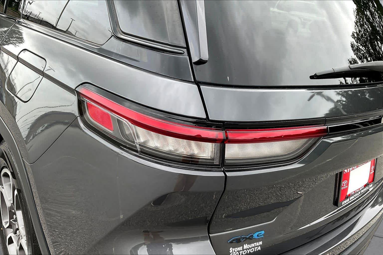 Used 2022 Jeep Grand Cherokee Trailhawk AWD/4WD image 55