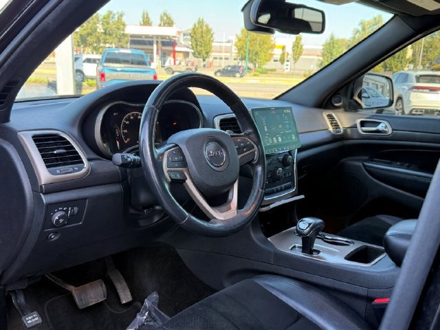 Used 2015 Jeep Grand Cherokee Altitude AWD/4WD image 11