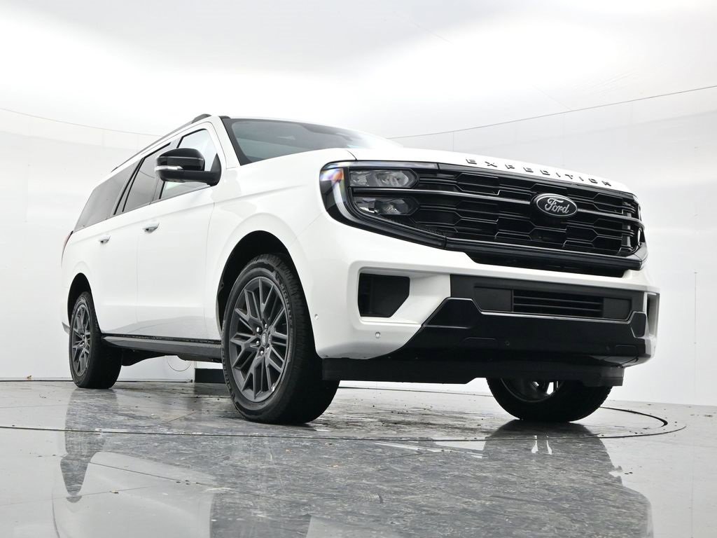 New 2025 Ford Expedition Max Platinum w/ Stealth Performance Package image 50