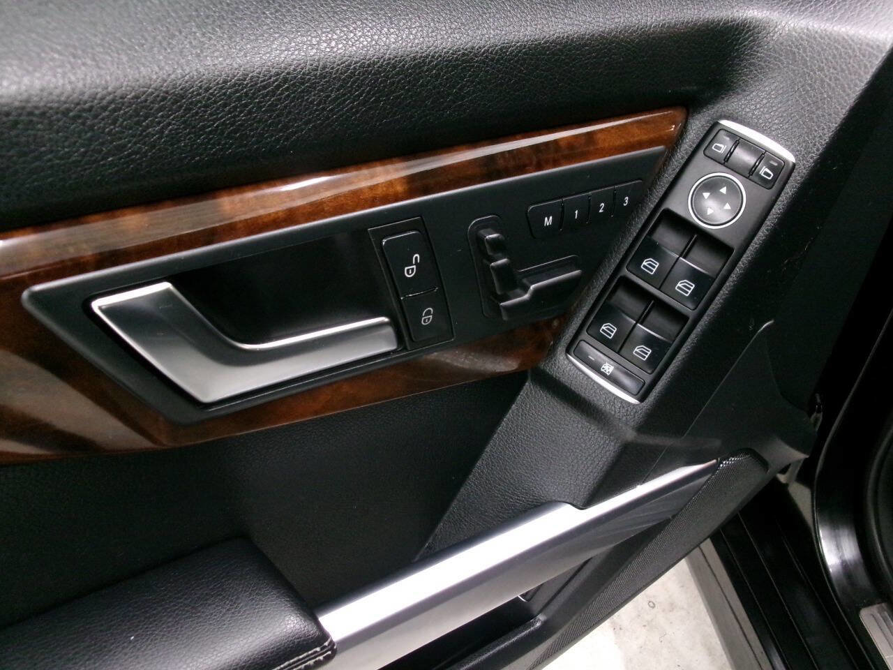 Used 2015 Mercedes-Benz GLK 350 4MATIC image 20