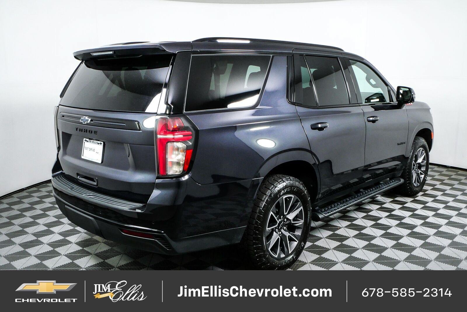 Certified 2023 Chevrolet Tahoe Z71 w/ Luxury Package AWD/4WD image 3