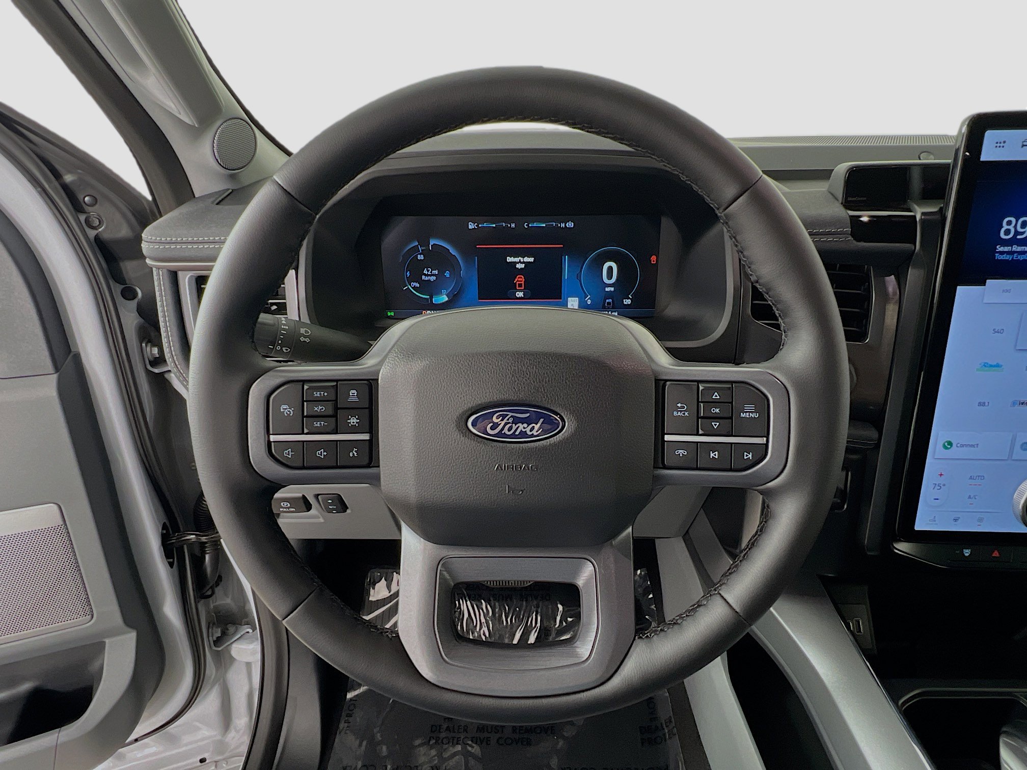 Used 2025 Ford F150 Lightning Flash image 11