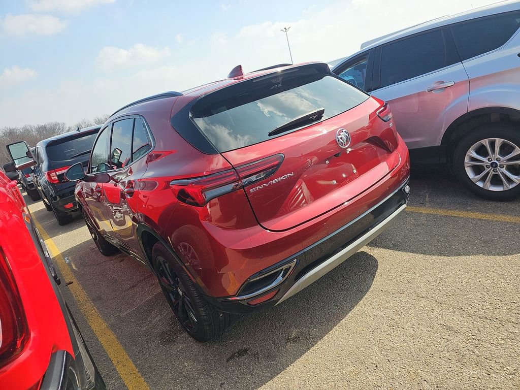 Used 2022 Buick Envision Essence w/ Technology Package II image 4