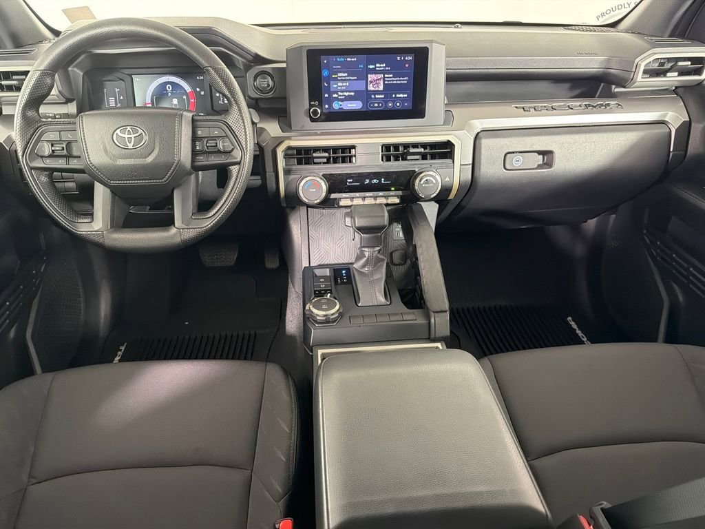 Used 2025 Toyota Tacoma SR5 AWD/4WD image 22