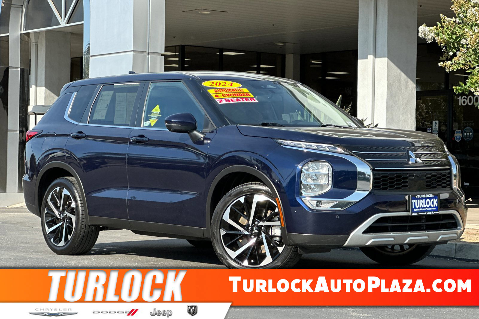 Used 2024 Mitsubishi Outlander SE