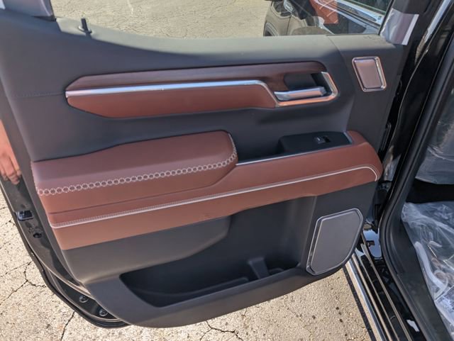 New 2026 GMC Sierra 1500 Denali Ultimate w/ LPO, Black Badging Package image 12