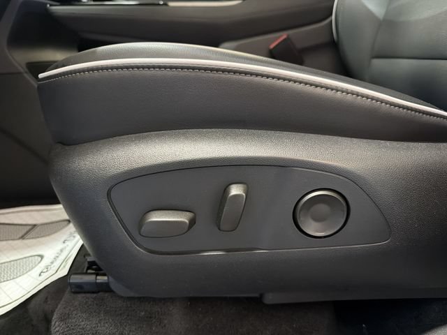 Certified 2025 Buick Enclave Preferred w/ LPO, Floor Liner Package AWD/4WD image 12