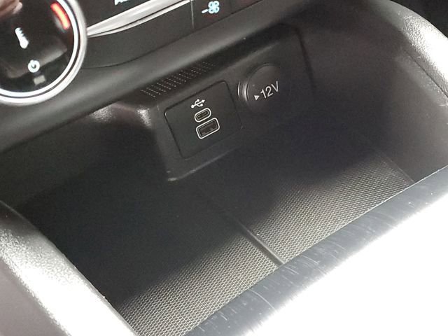 Used 2025 Ford Escape ST-Line image 18