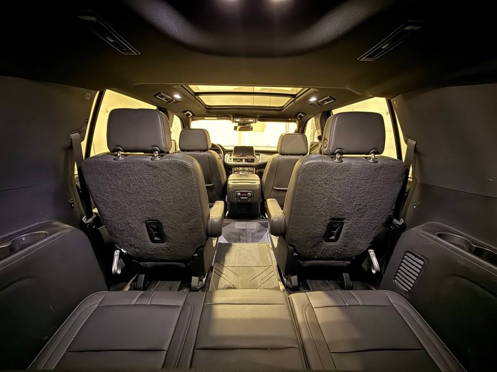 Used 2024 Chevrolet Suburban RST w/ Luxury Package AWD/4WD image 35