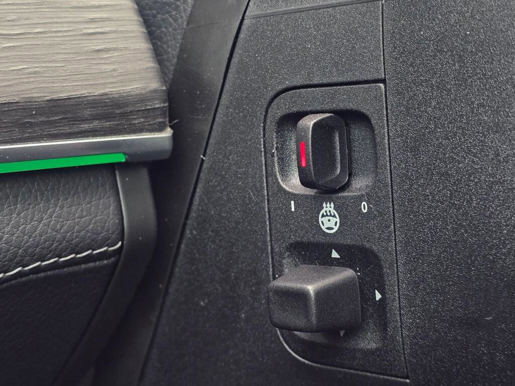 New 2026 Mercedes-Benz GLS 580 4MATIC image 37