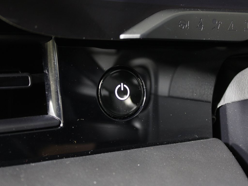 Used 2020 Porsche Taycan Turbo image 23