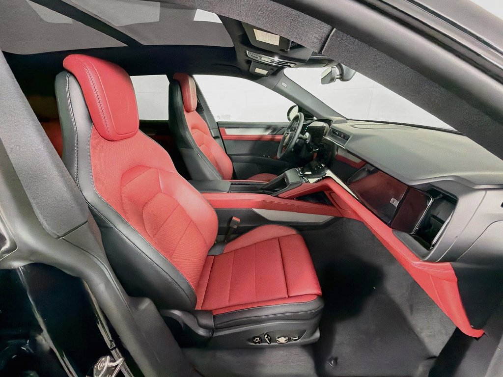 New 2026 Porsche Cayenne Electric AWD/4WD image 30