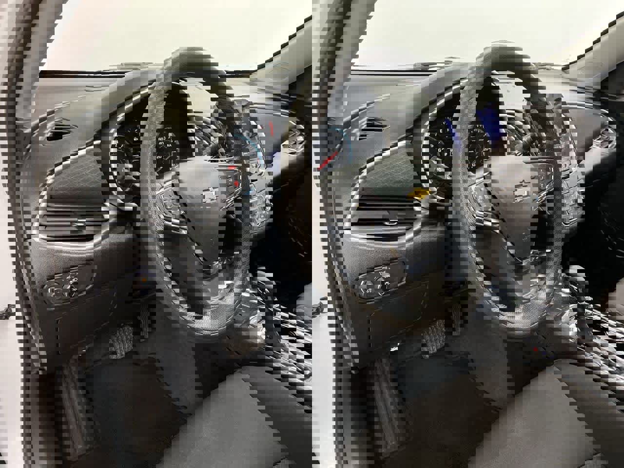 Used 2023 Chevrolet Malibu LT image 2