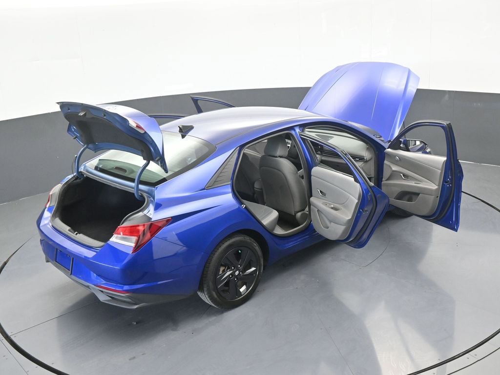 Used 2023 Hyundai Elantra SEL image 68