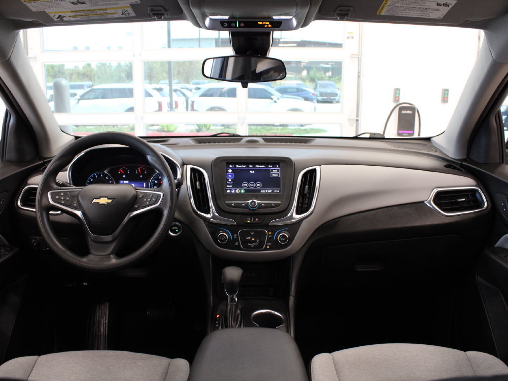 Used 2023 Chevrolet Equinox LS w/ LS Convenience Package FWD image 17