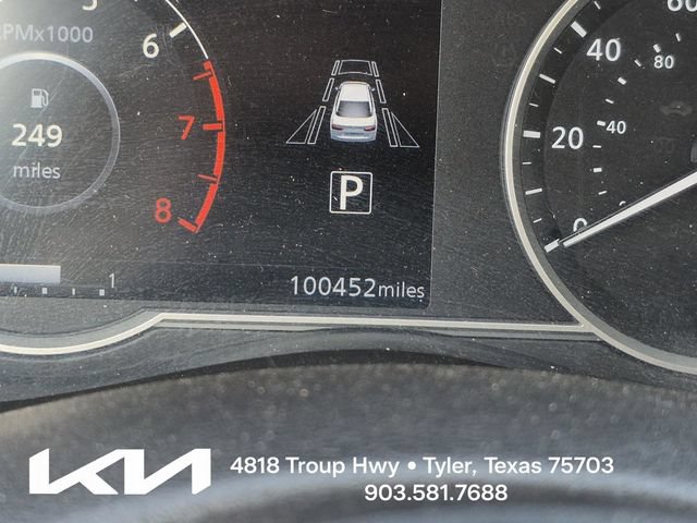 Used 2022 Nissan Versa SV FWD image 27