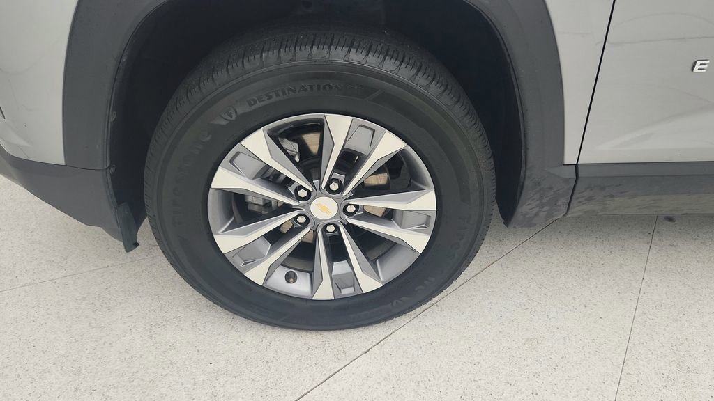 Certified 2025 Chevrolet Equinox LT FWD image 29