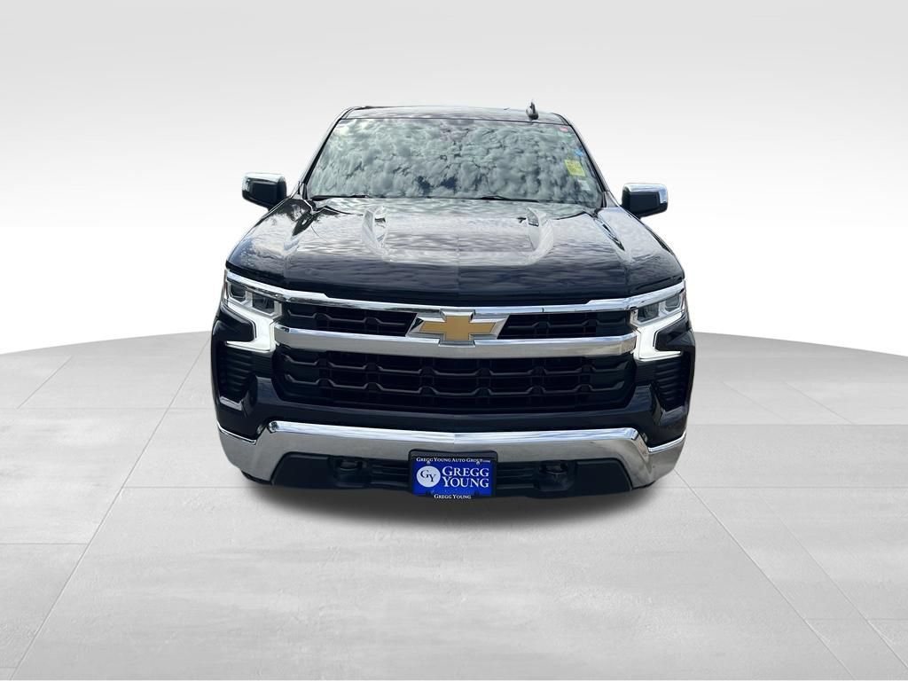 Used 2023 Chevrolet Silverado 1500 LT AWD/4WD image 9
