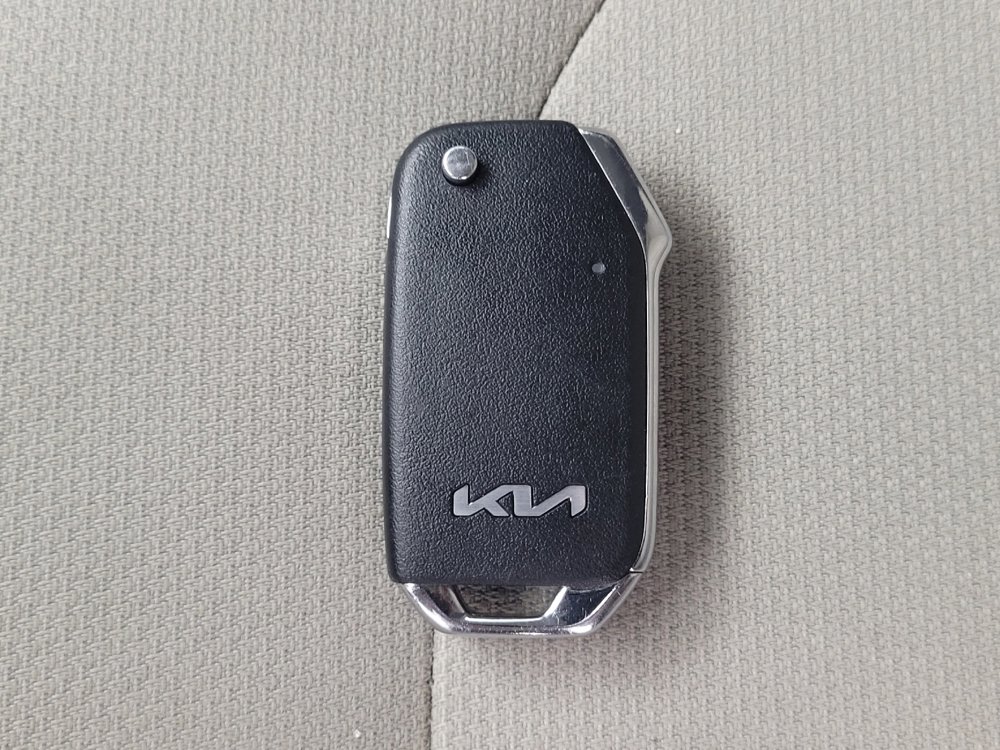 Used 2023 Kia Forte LXS w/ LXS Technology Package image 32
