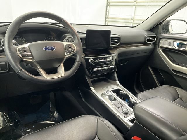Used 2021 Ford Explorer Limited w/ Hybrid Equipment Group 310A image 19