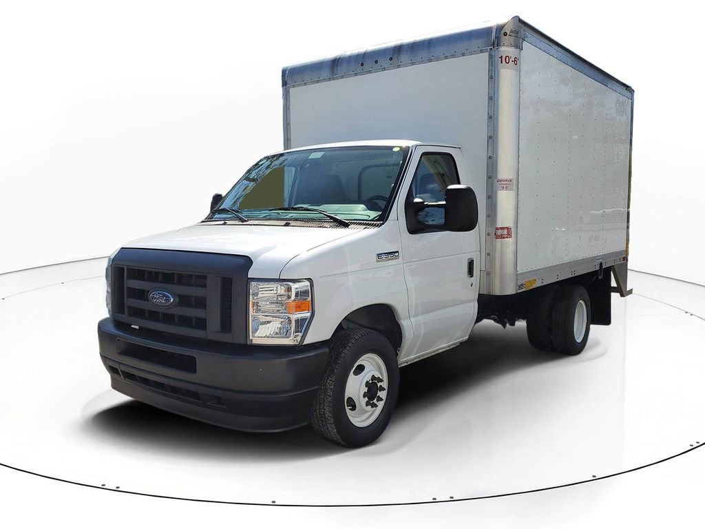 Used 2024 Ford E-350 and Econoline 350 Super Duty w/ Power Windows & Locks Group RWD image 3
