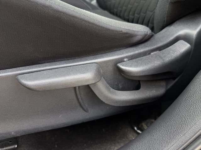 Used 2022 Nissan Kicks S FWD image 20
