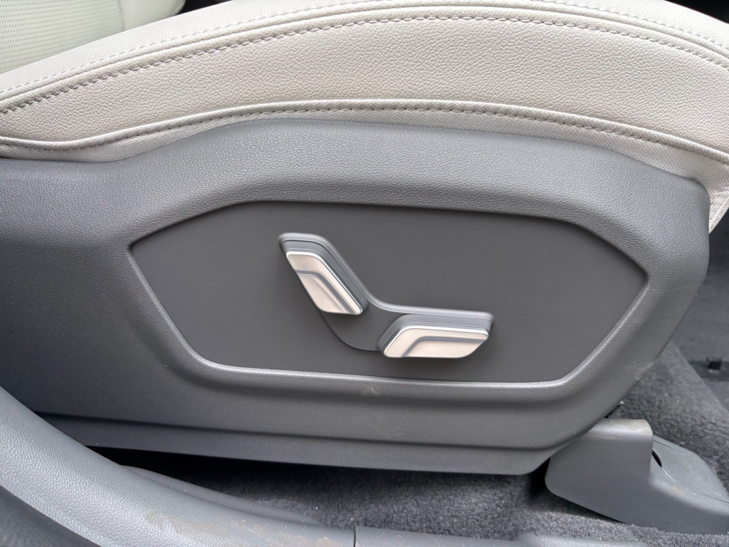 New 2026 Hyundai Santa Fe Limited AWD/4WD image 29
