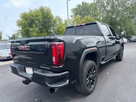 Used 2022 GMC Sierra 3500 Denali w/ Denali Black Diamond Edition AWD/4WD image 6