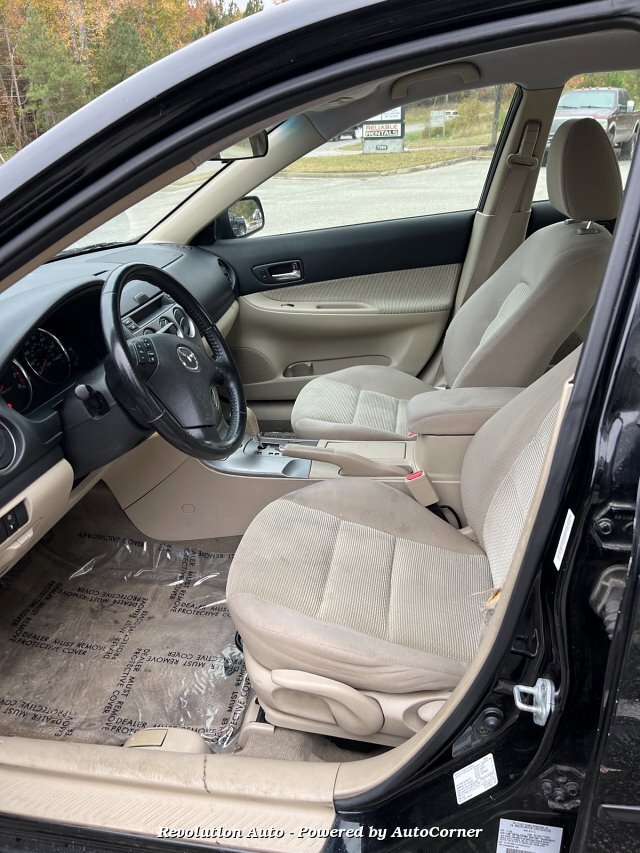 Used 2005 MAZDA MAZDA6 i image 10