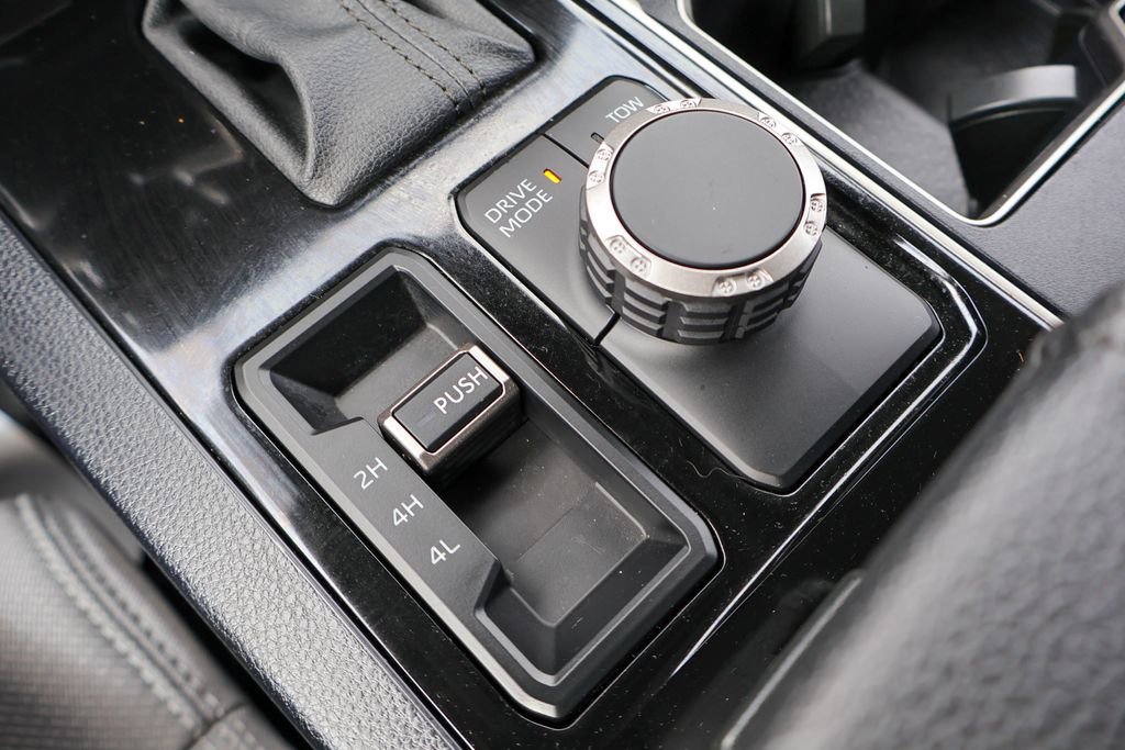 Used 2023 Toyota Tundra SR5 w/ SR5 Convenience Package AWD/4WD image 17