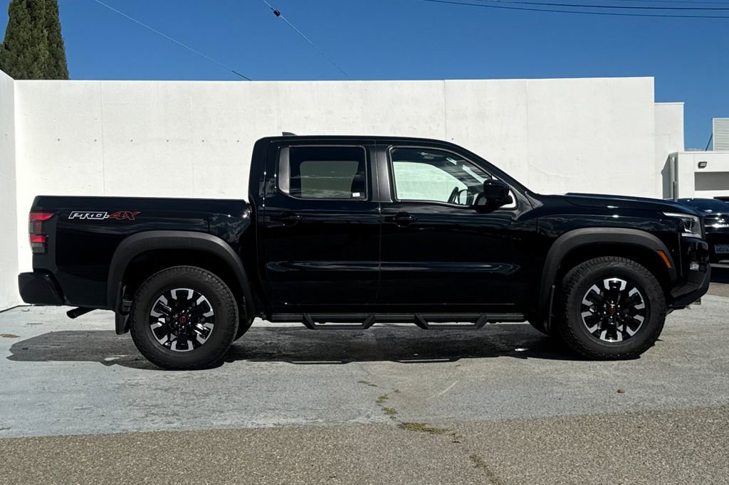 Used 2024 Nissan Frontier PRO-4X w/ Off-Road Protection Package image 2