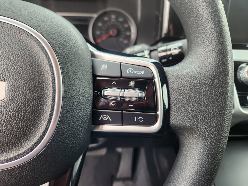 Used 2022 Kia Sorento LX image 21