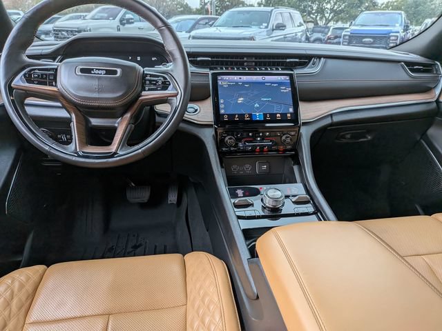 Used 2024 Jeep Grand Cherokee Summit AWD/4WD image 29