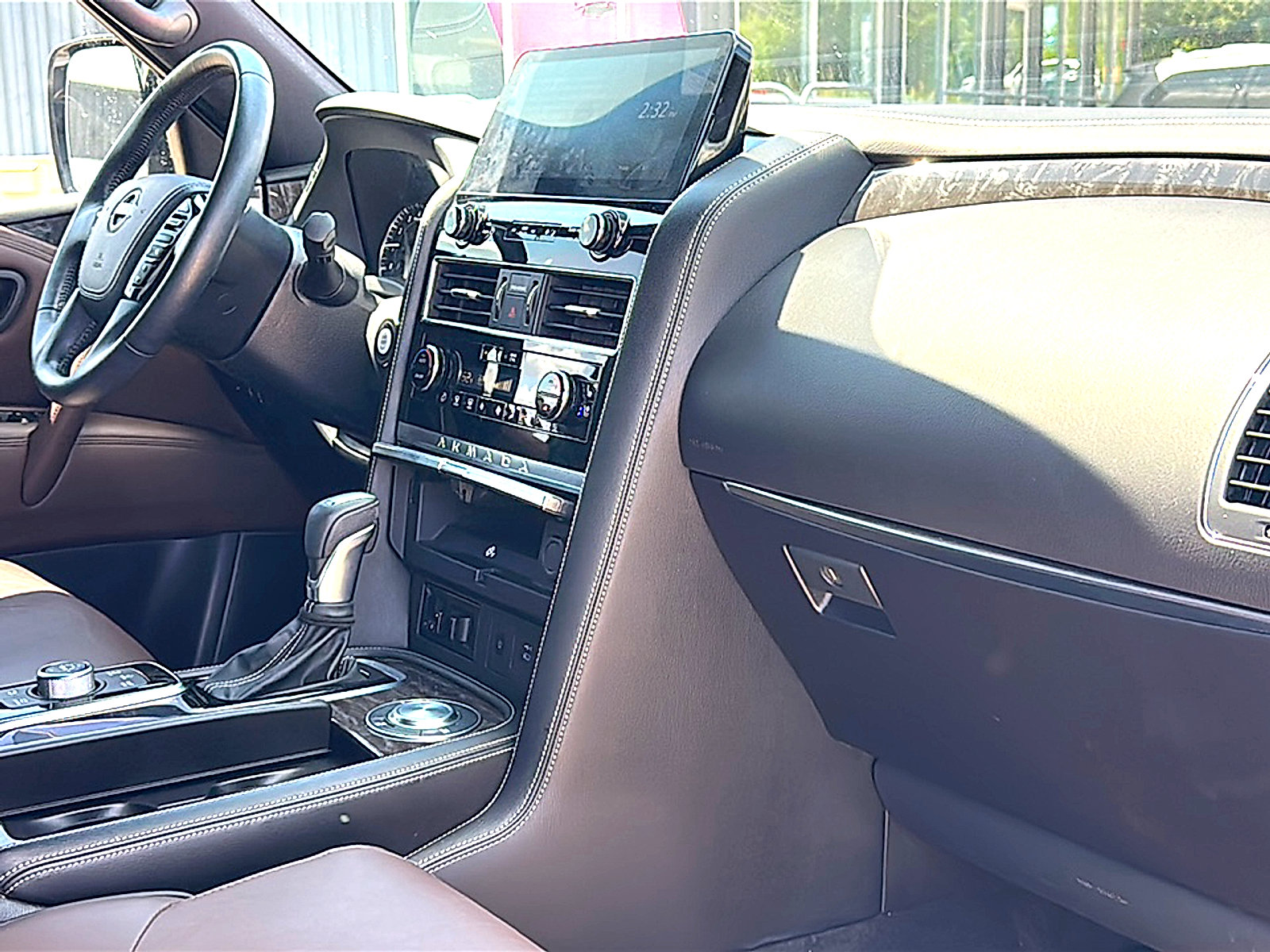 Used 2021 Nissan Armada Platinum w/ Captain's Chairs Package RWD image 27