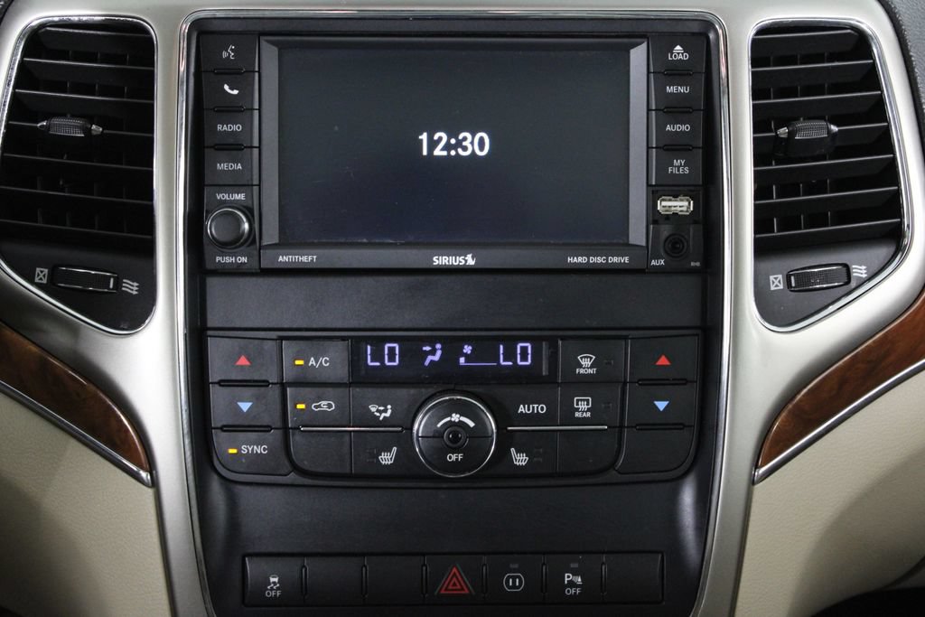 Used 2012 Jeep Grand Cherokee Limited w/ Trailer Tow Group RWD image 8