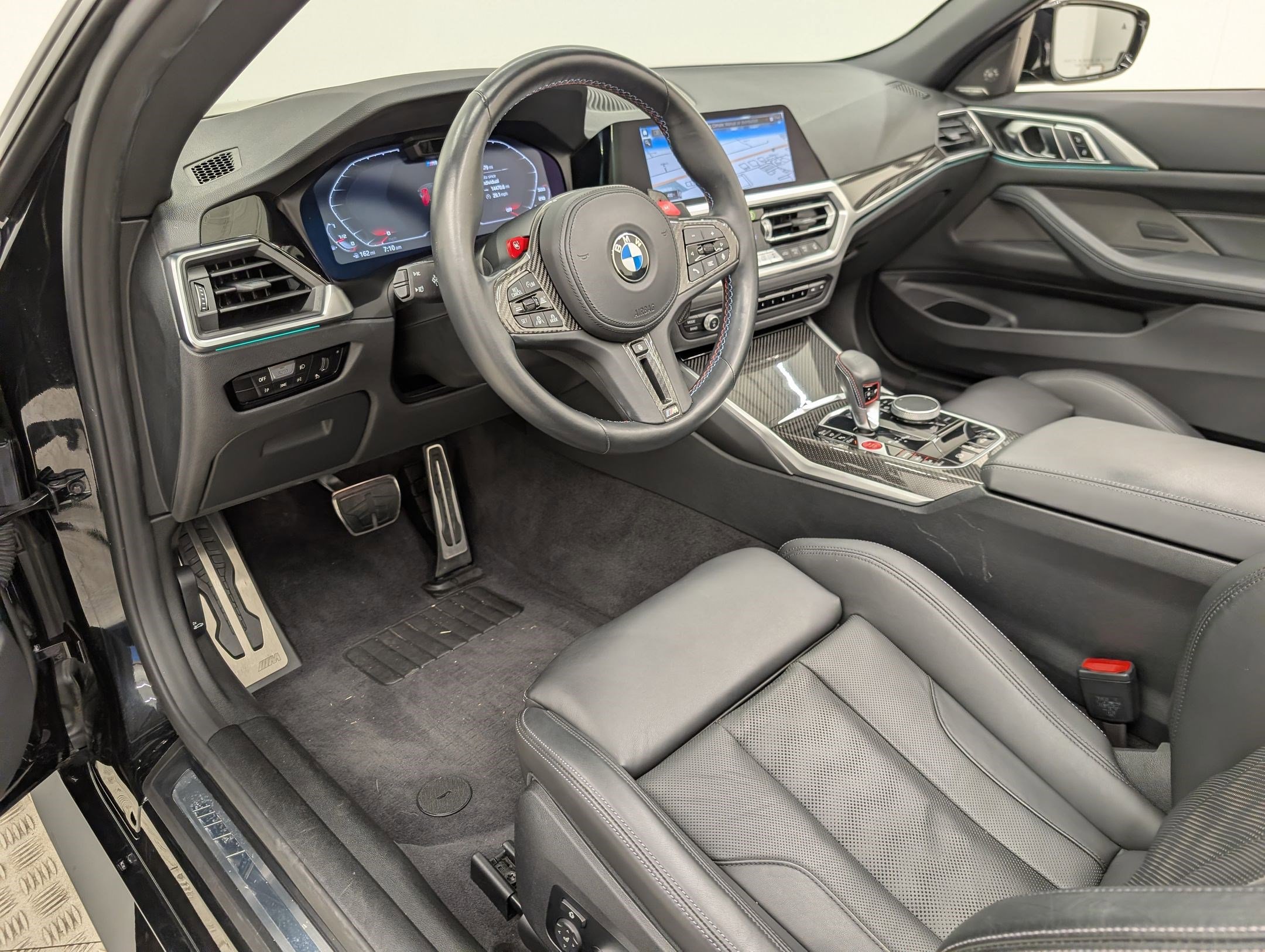 Used 2023 BMW M4 xDrive Competition image 4