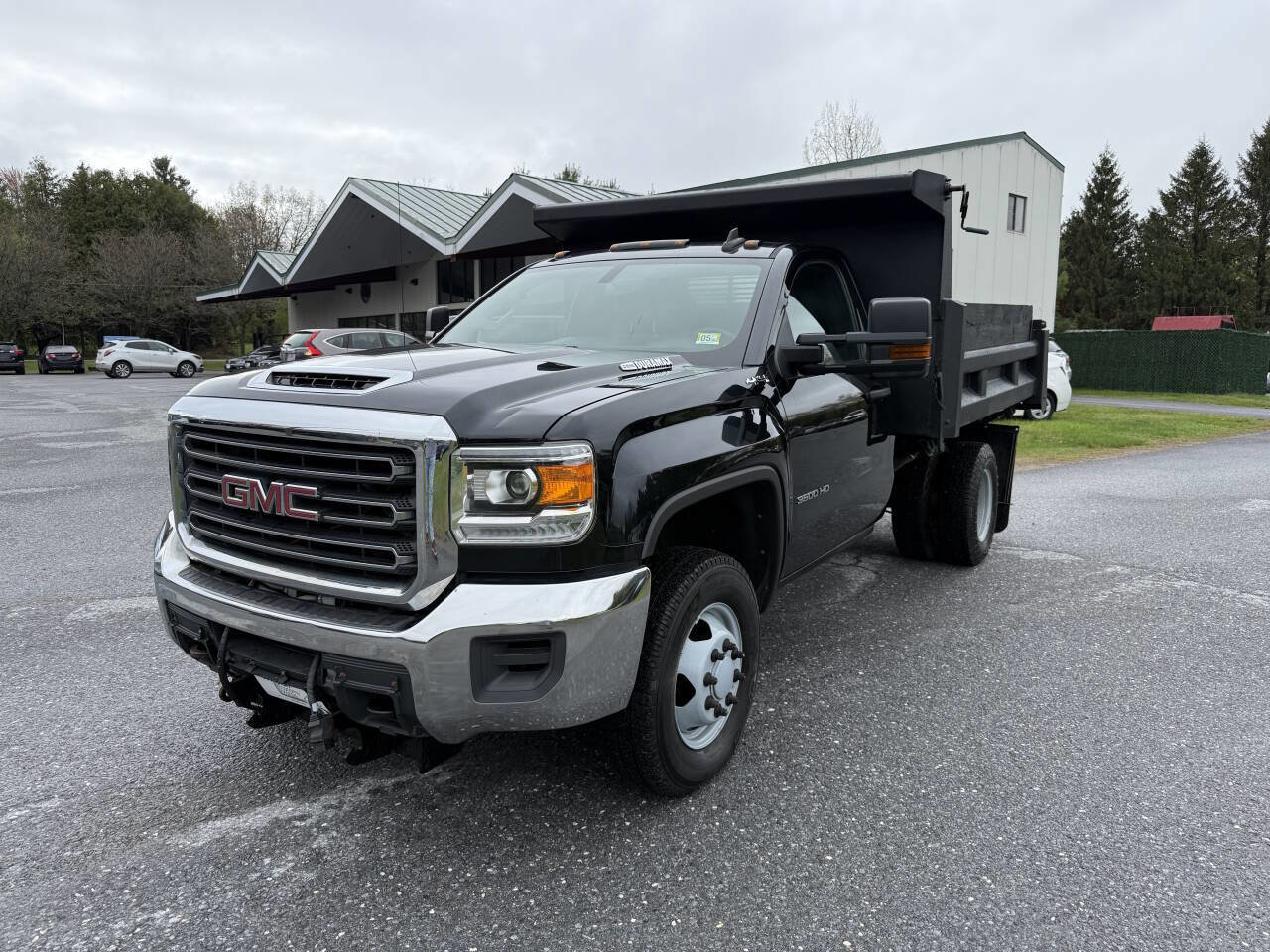 Used 2018 GMC Sierra 3500 4x4 Regular Cab w/ Sierra Convenience Package image 1