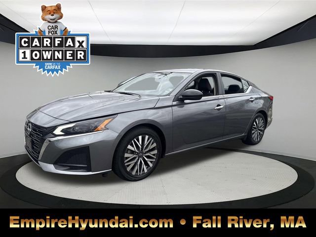Used 2024 Nissan Altima 2.5 SV