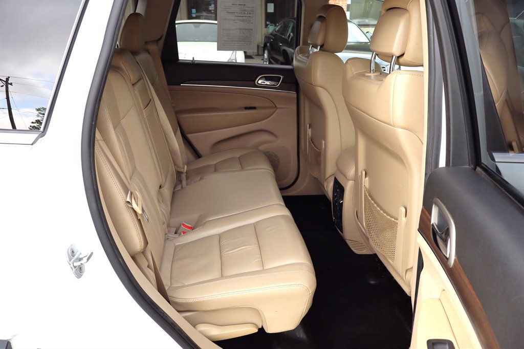 Used 2014 Jeep Grand Cherokee Limited w/ Trailer Tow Group IV AWD/4WD image 21