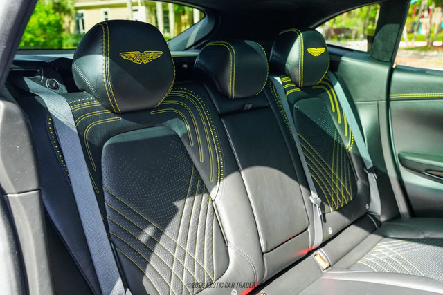 Used 2021 Aston Martin DBX AWD/4WD image 38
