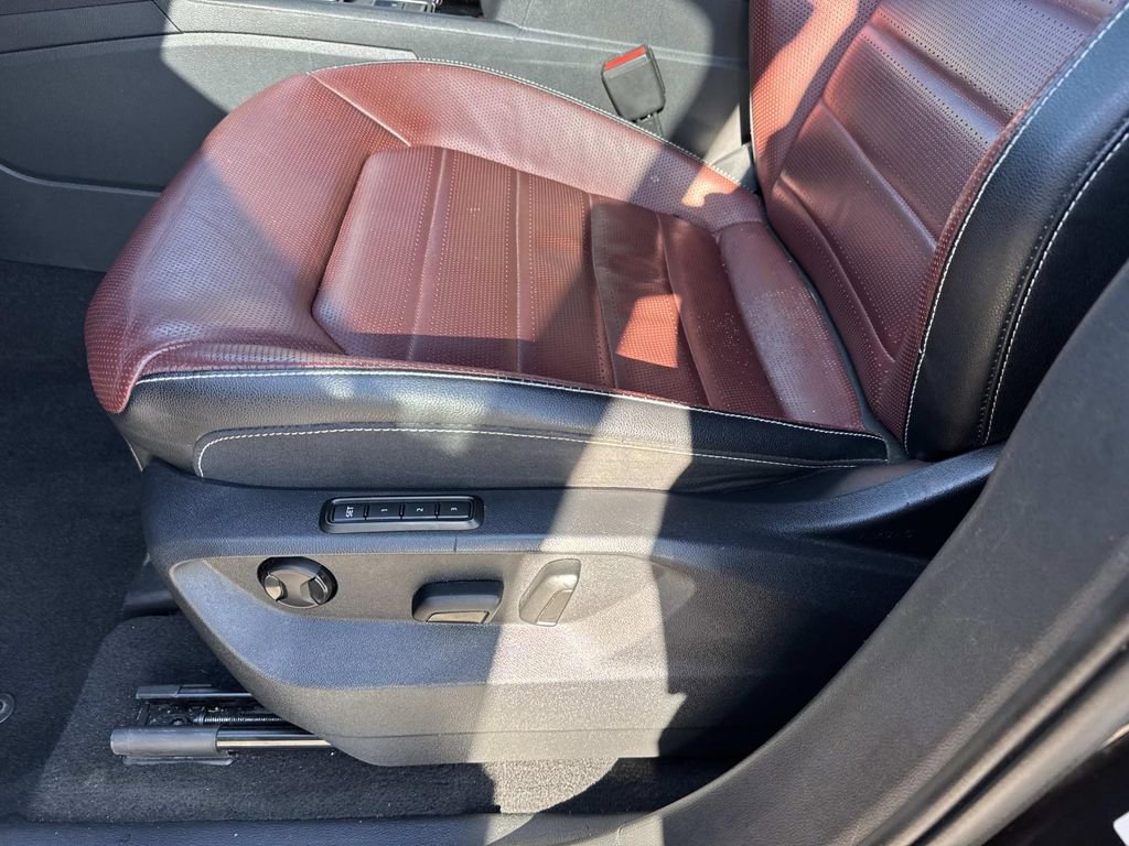 Used 2021 Volkswagen Atlas Cross Sport SEL Premium R-Line w/ Cross Sport MDO Package image 18