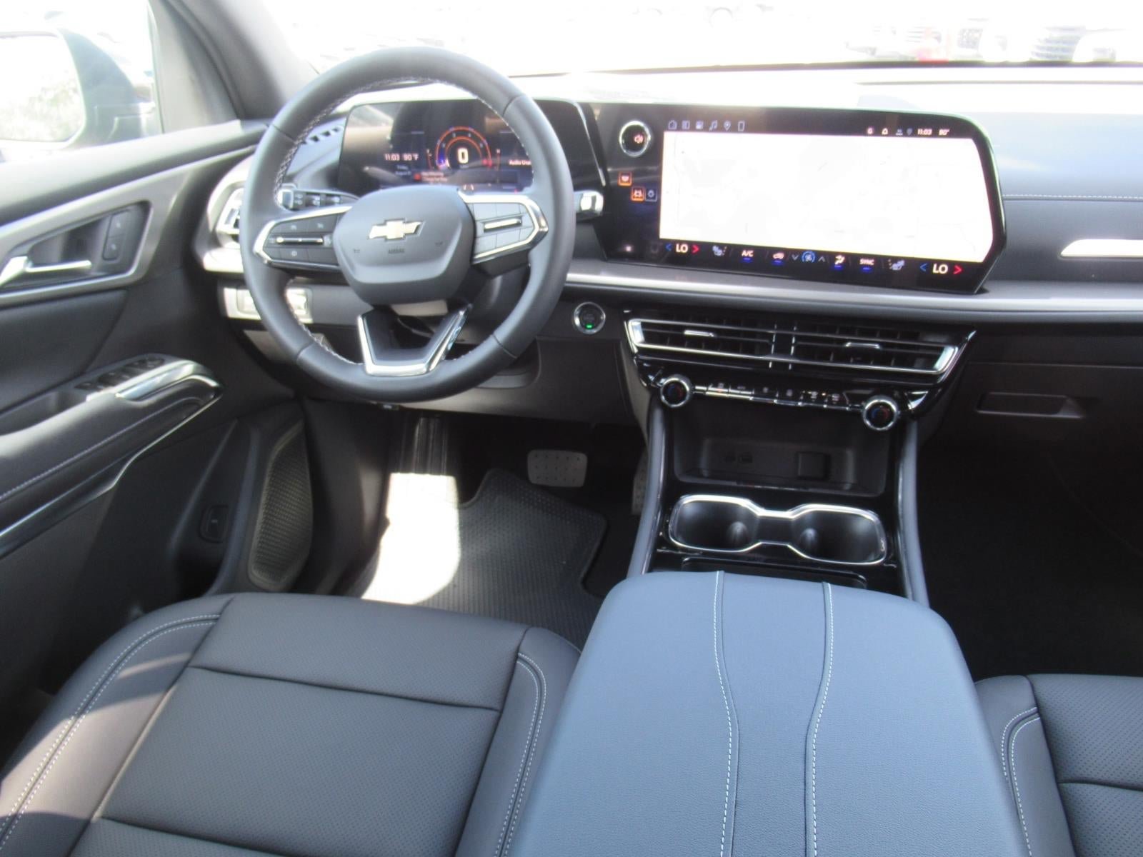 New 2027 Chevrolet Traverse LT FWD image 13