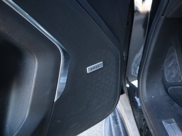 Used 2021 Chevrolet Suburban RST w/ Luxury Package image 23