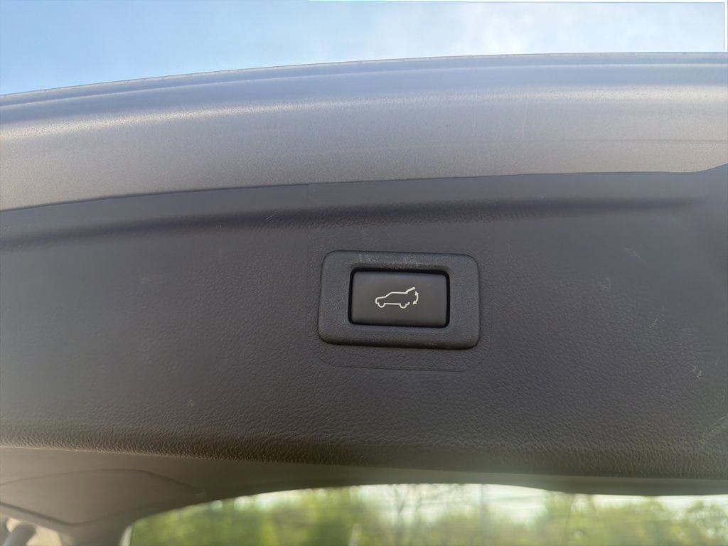 Used 2019 Subaru Outback 2.5i Limited image 18