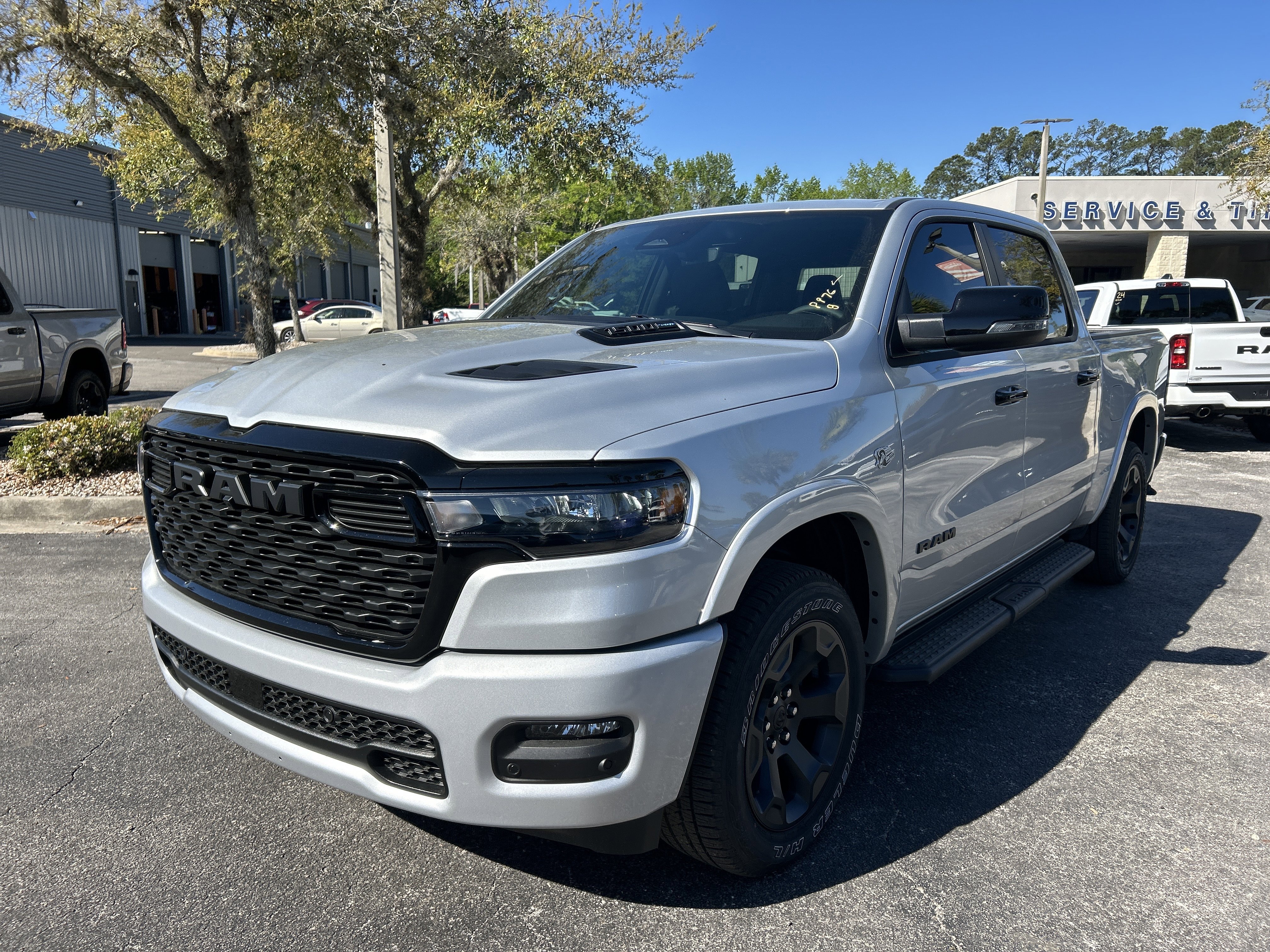 New 2026 RAM 1500 4x4 Crew Cab image 3