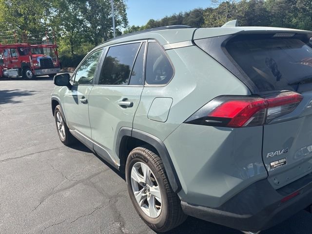 Used 2019 Toyota RAV4 XLE image 9